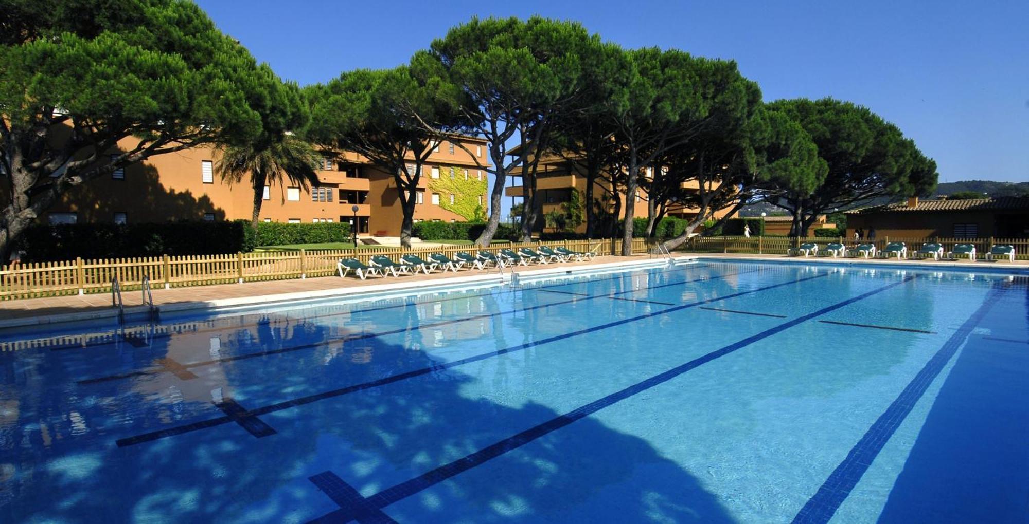 Apartaments Beach & Golf Resort Pals Exteriör bild