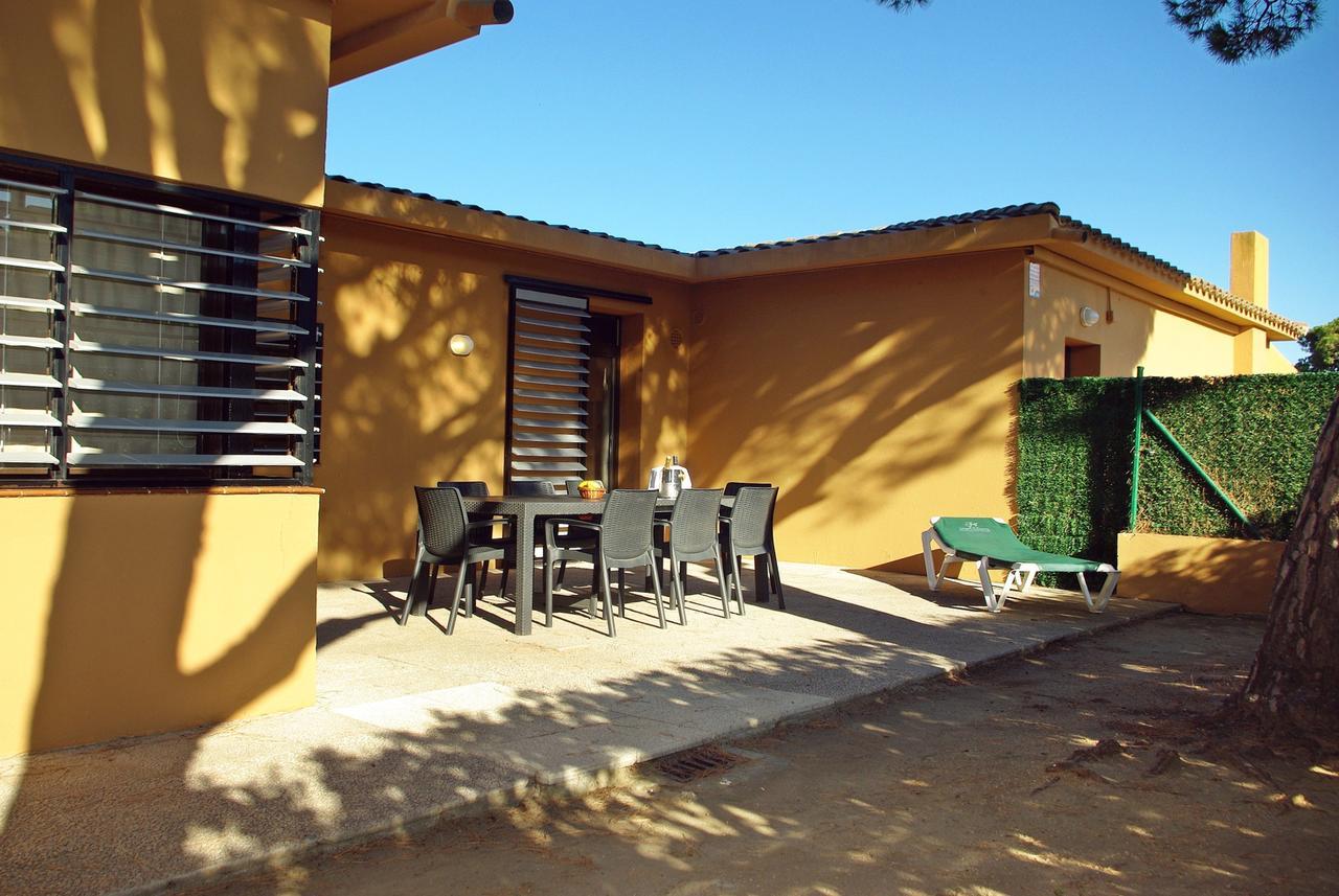 Apartaments Beach & Golf Resort Pals Exteriör bild