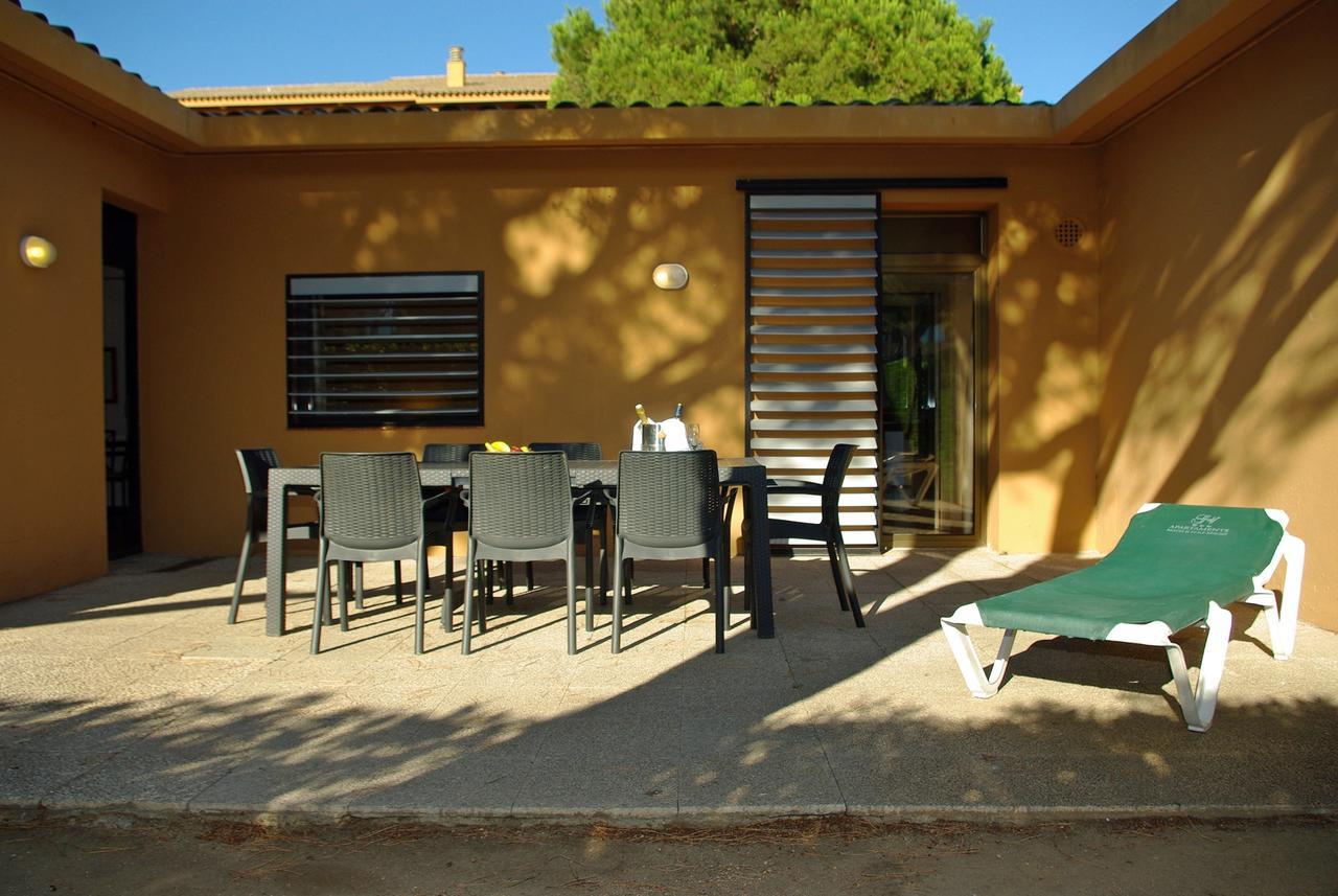 Apartaments Beach & Golf Resort Pals Exteriör bild