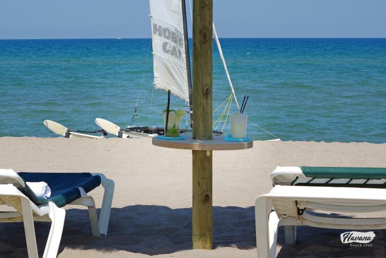 Apartaments Beach & Golf Resort Pals Exteriör bild